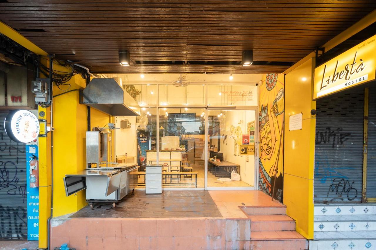 Liberta Hostel Банкок Екстериор снимка